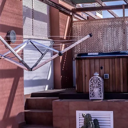 Alan Laguna - Private Jacuzzi On The Terrace Year *